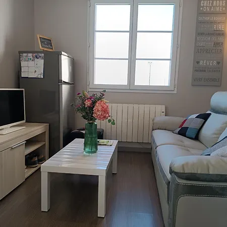 Cosy Proche Gouville-sur-Mer